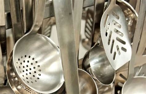 Know What a Slotted Spoon is and Why it is Essential in the Kitchen.